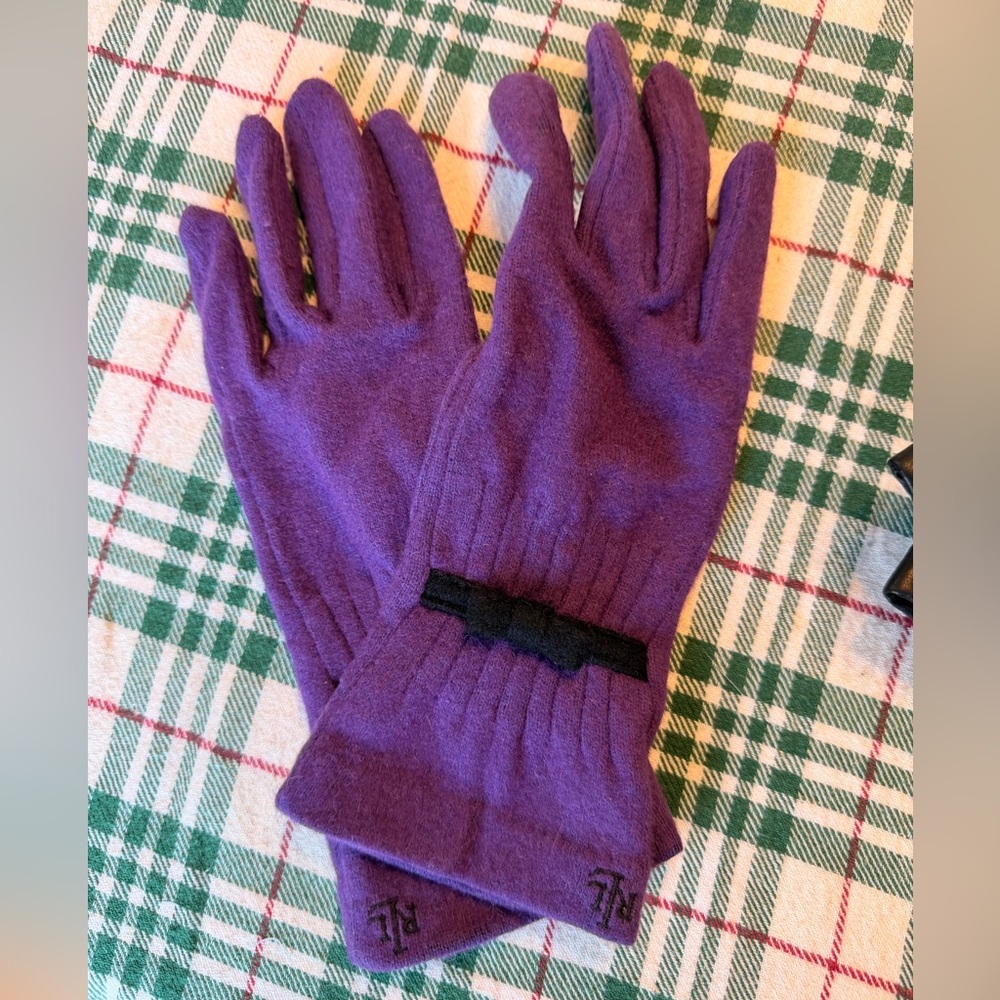 Ralph Lauren Cashmere Gloves with Bow Accent